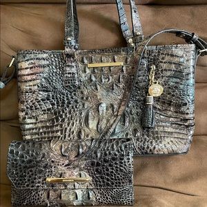 Like new no tags Brahmin Mini Asher with Modern checkbook trifold Wallet